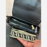 کیف دخترانهFENDI بند پهن